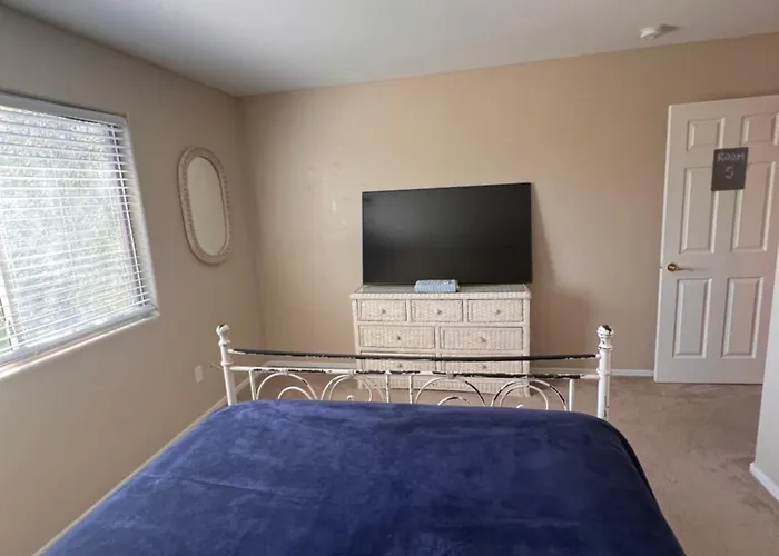 2 Story 5 Privatunterkunft